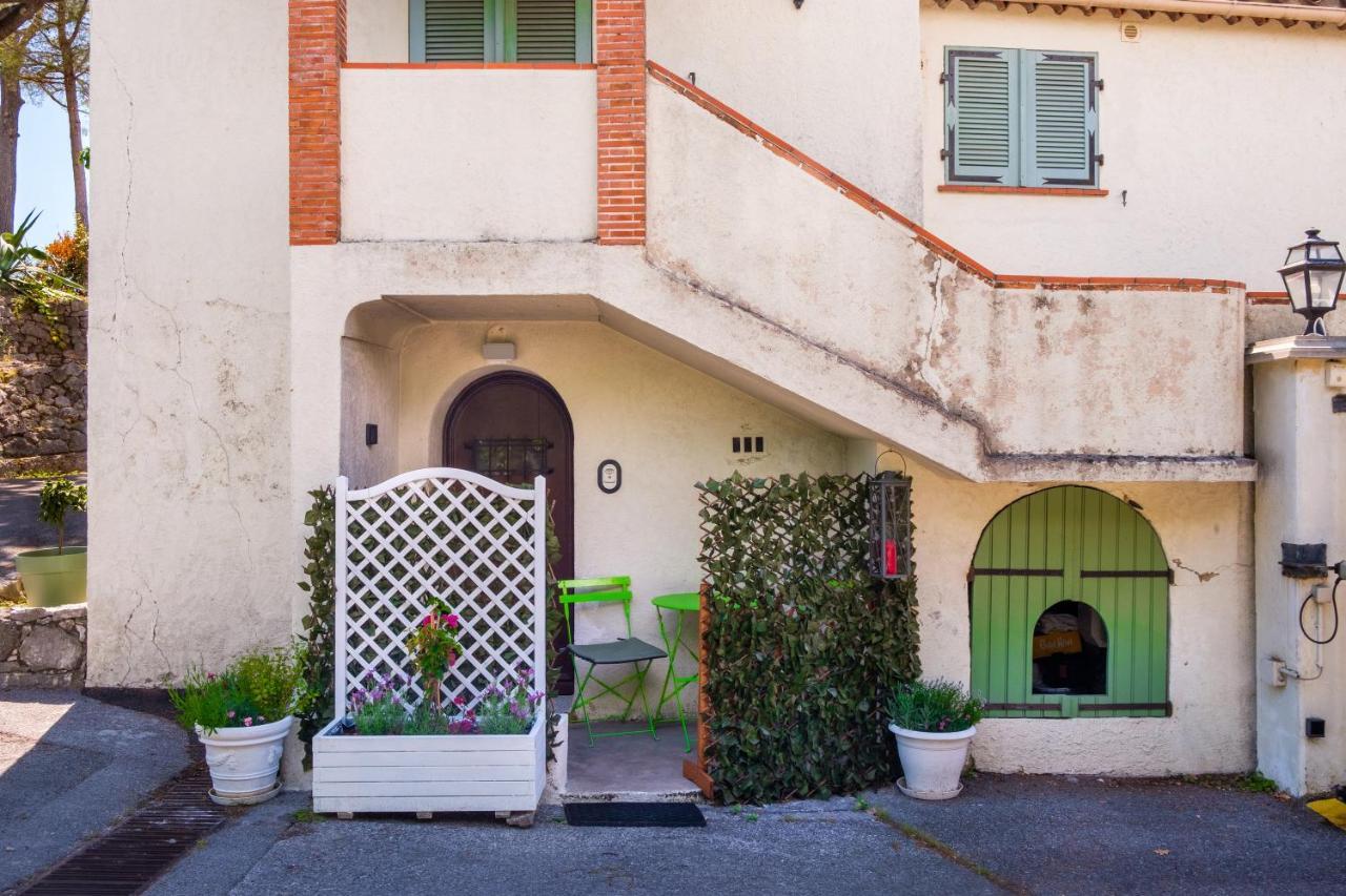 Bas De Villa, Piscine, 3 Etoiles Saint-Paul-de-Vence Ngoại thất bức ảnh